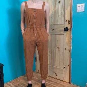 One clothing tan jumper zipper